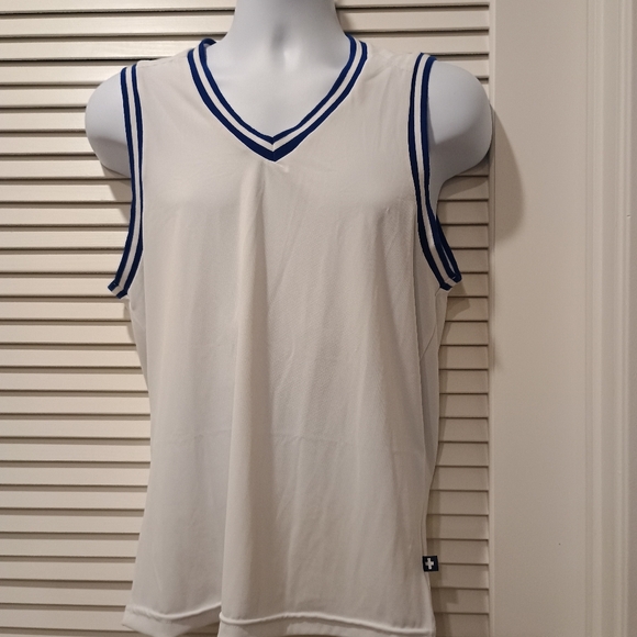 NWT Andrew Christian Men's White and Blue Sleeveless Muscle Shirt Size Medium - Picture 2 of 7